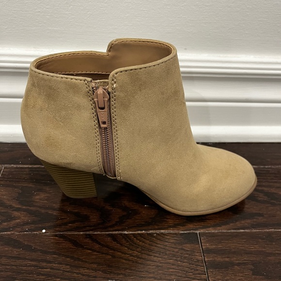 Old Navy Faux Suede Ankle Boots - Picture 5 of 7